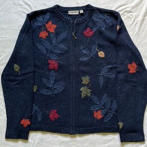 Women’s navy fall leaf sweater. Embroidered leaves zippered cardigan. Size Med